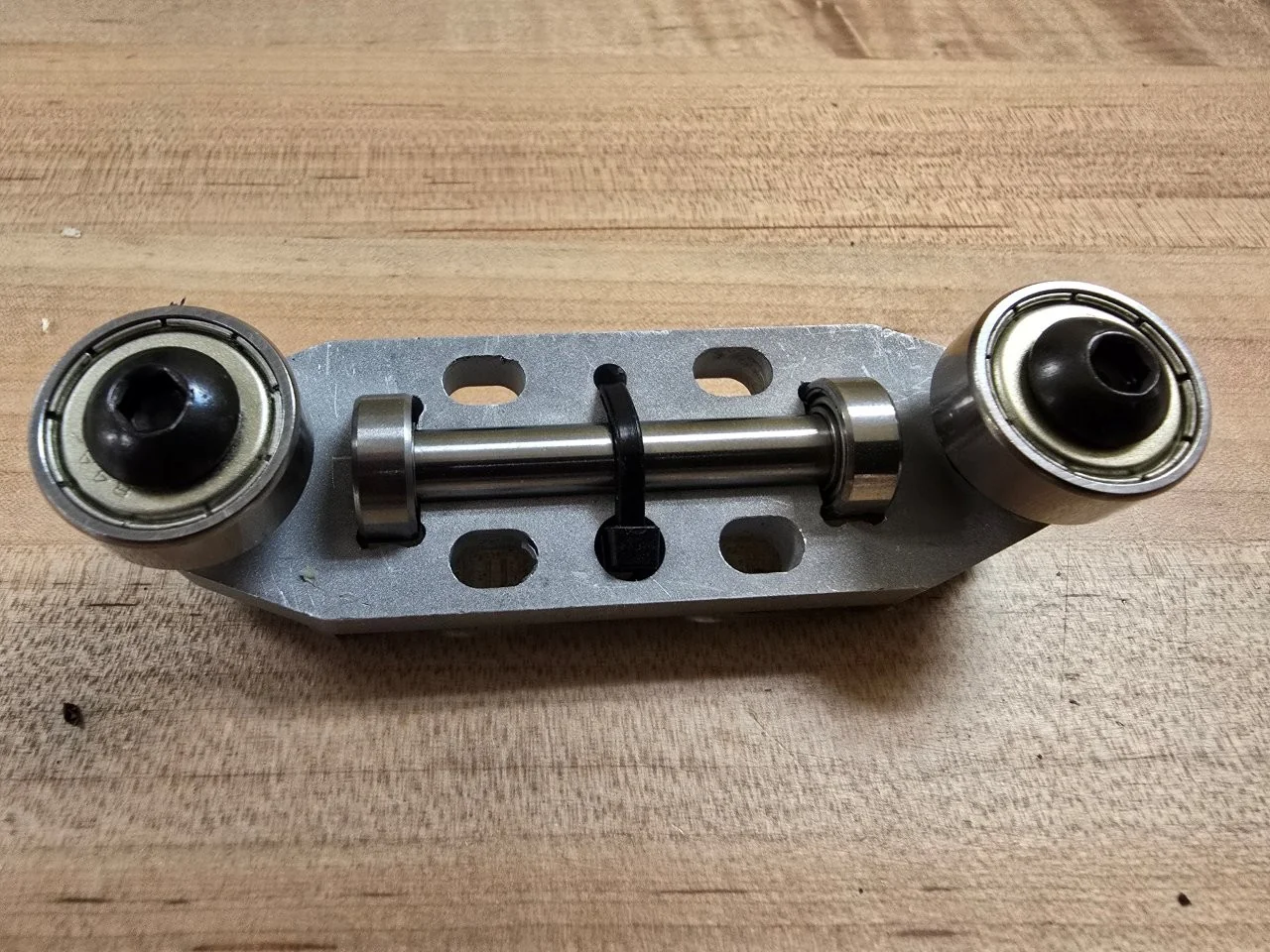 Roller component